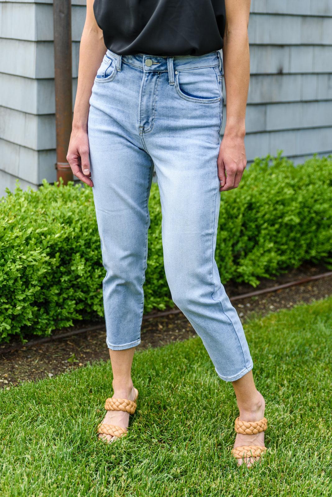 Hazel Blues® | A-Game Mom Fit Jeans - Hazel Blues®