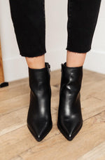 Hazel Blues® | Amari Ankle Boots In Black - Hazel Blues®