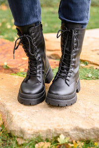 Hazel Blues® | Fresh Feels Combat Boots In Black - Hazel Blues®