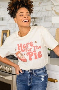 Hazel Blues® | Here For The Pie Graphic T-Shirt In Cream - Hazel Blues®