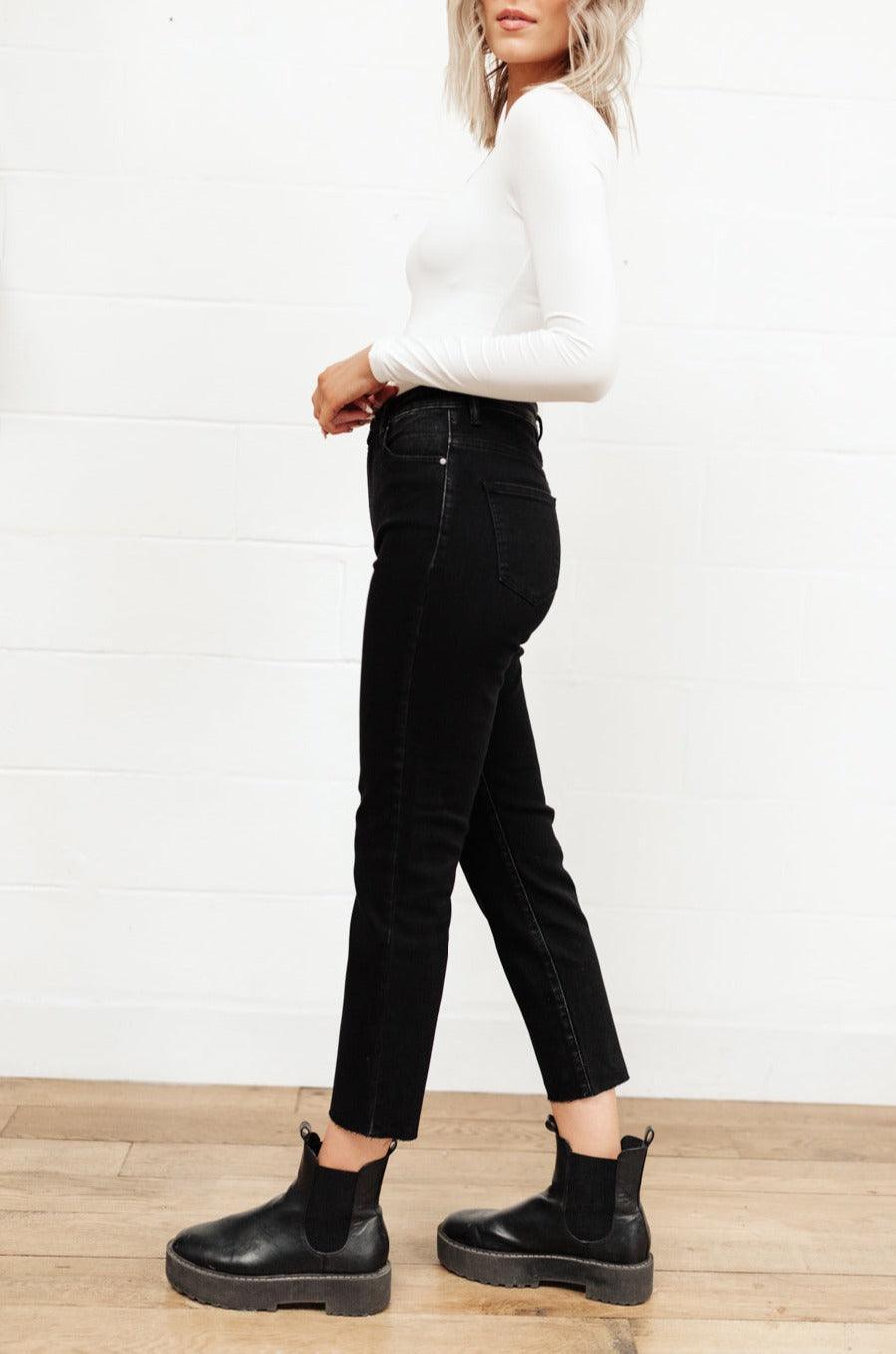 Hazel Blues® | High Waist Mom Fit Jeans In Black - Hazel Blues®