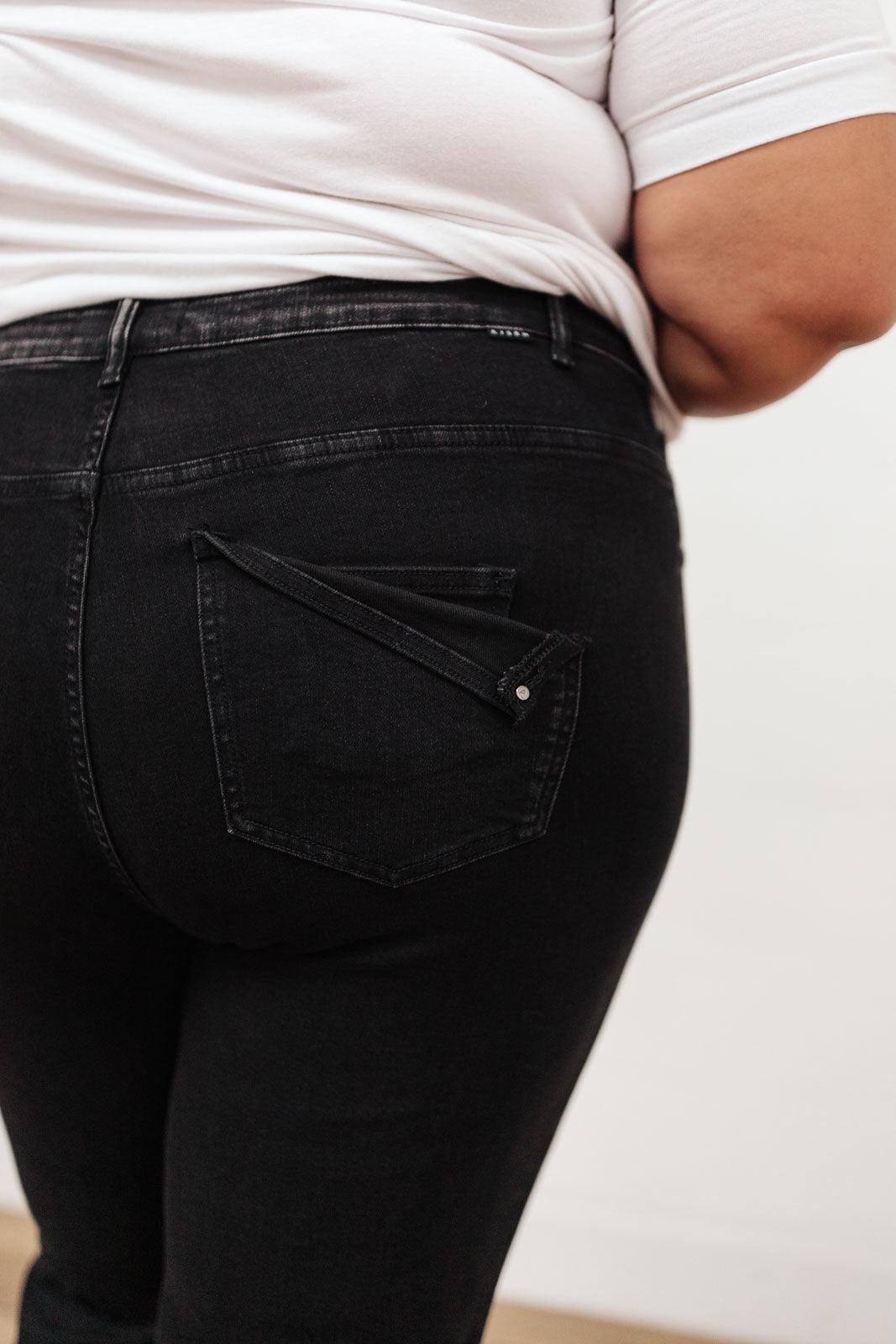 Hazel Blues® | High Waist Mom Fit Jeans In Black - Hazel Blues®