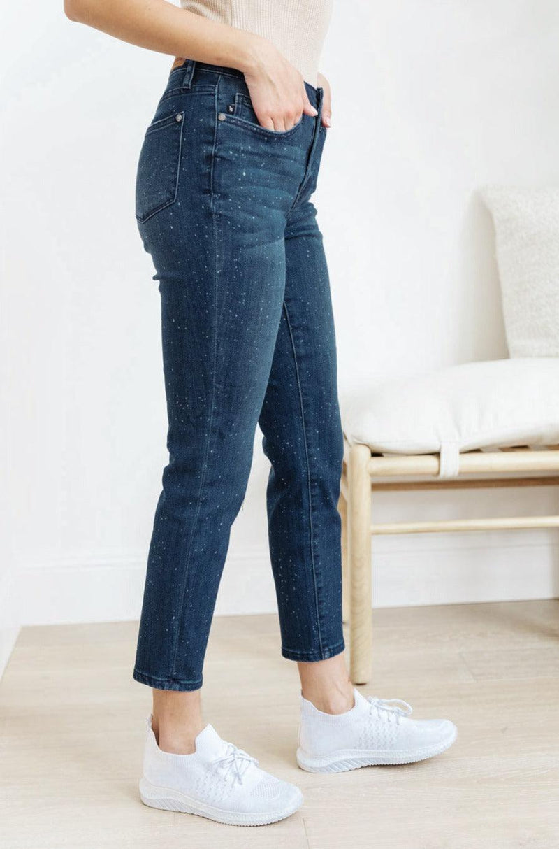 Hazel Blues® | Mid-Rise Relaxed Fit Mineral Wash Jeans - Hazel Blues®