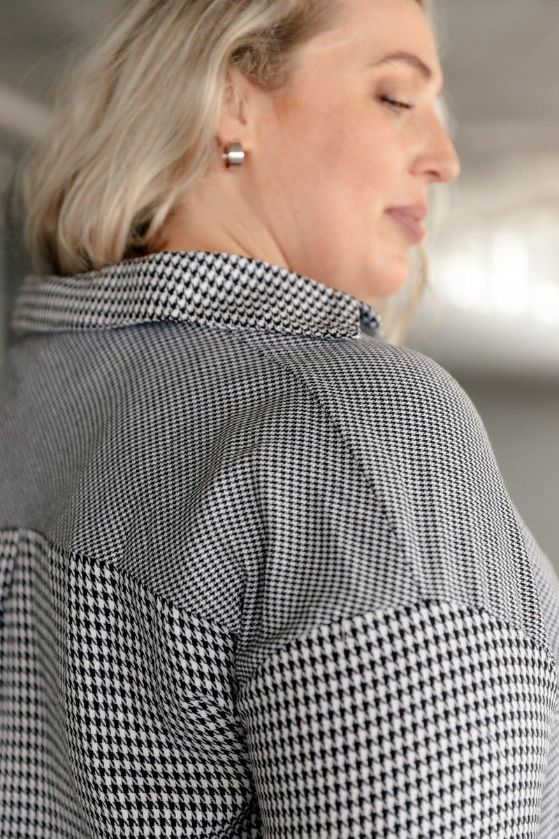 Hazel Blues® | Mixed Houndstooth Button Up Top - Hazel Blues®