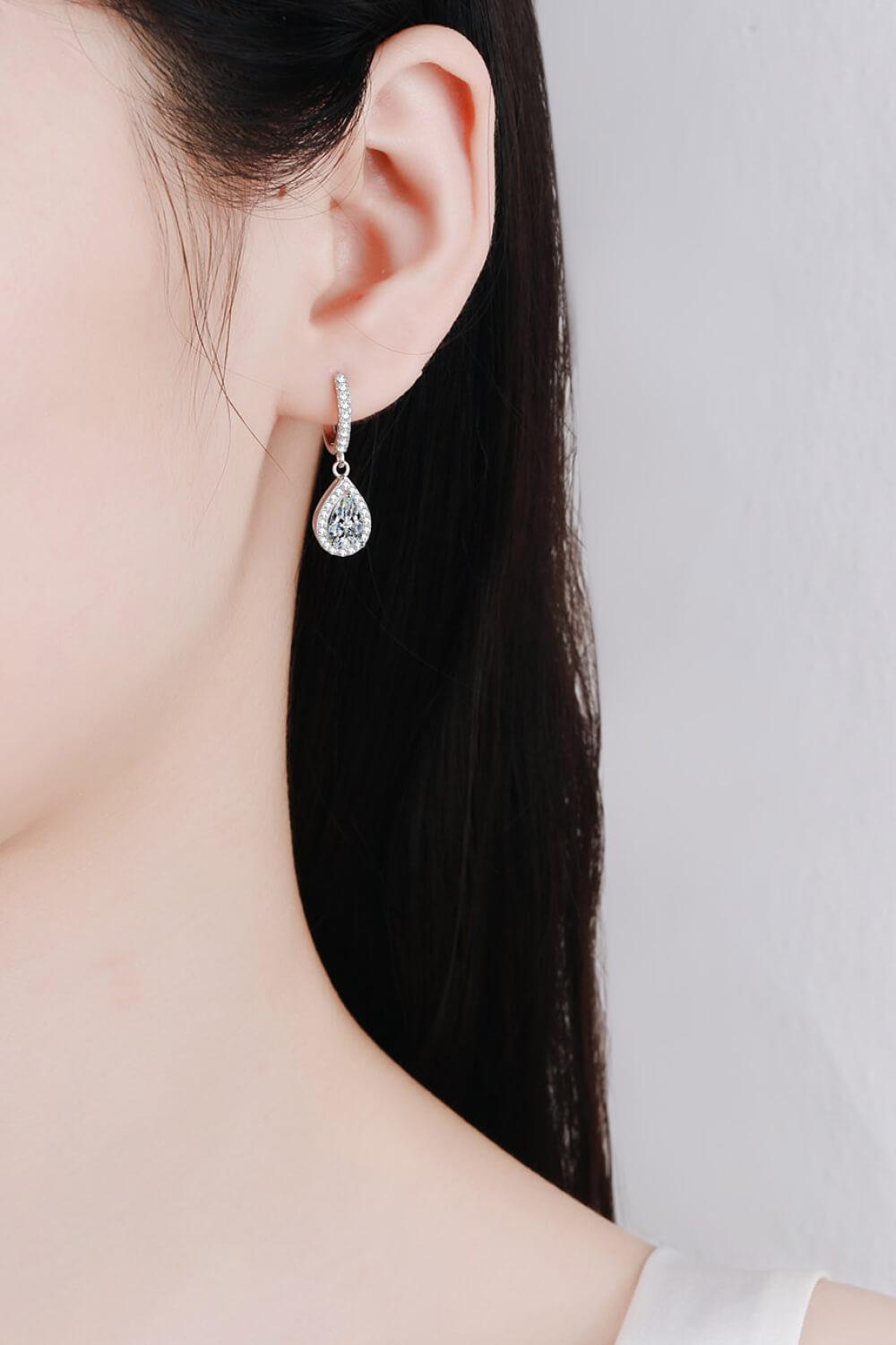 Hazel Blues® | Moissanite Teardrop Earrings - Hazel Blues®