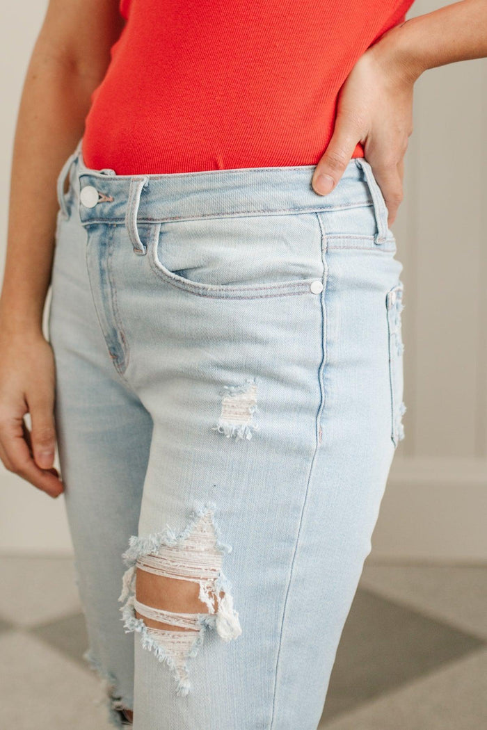 Hazel Blues® | Super Light Destroyed Boyfriend Jeans - Hazel Blues®