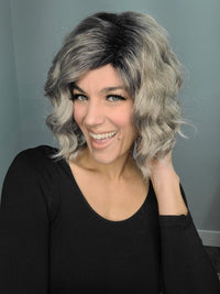 Hazel Blues® | Synthetic Short Wavy Wigs 4'' - Hazel Blues®