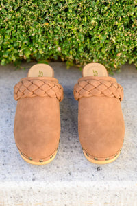 Hazel Blues® | Taylor Braided Clogs In Brown - Hazel Blues®