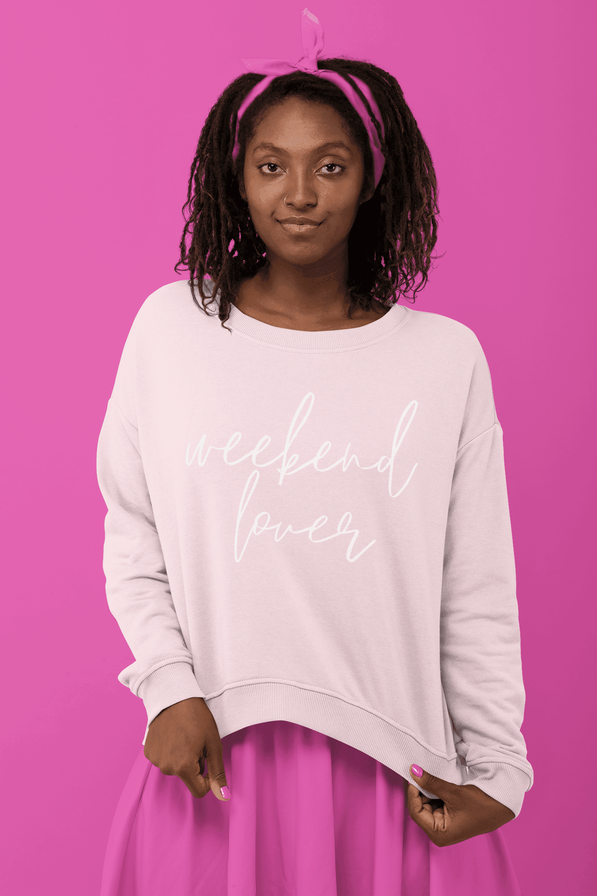 Hazel Blues Weekend Lover Crew Graphic Sweatshirt