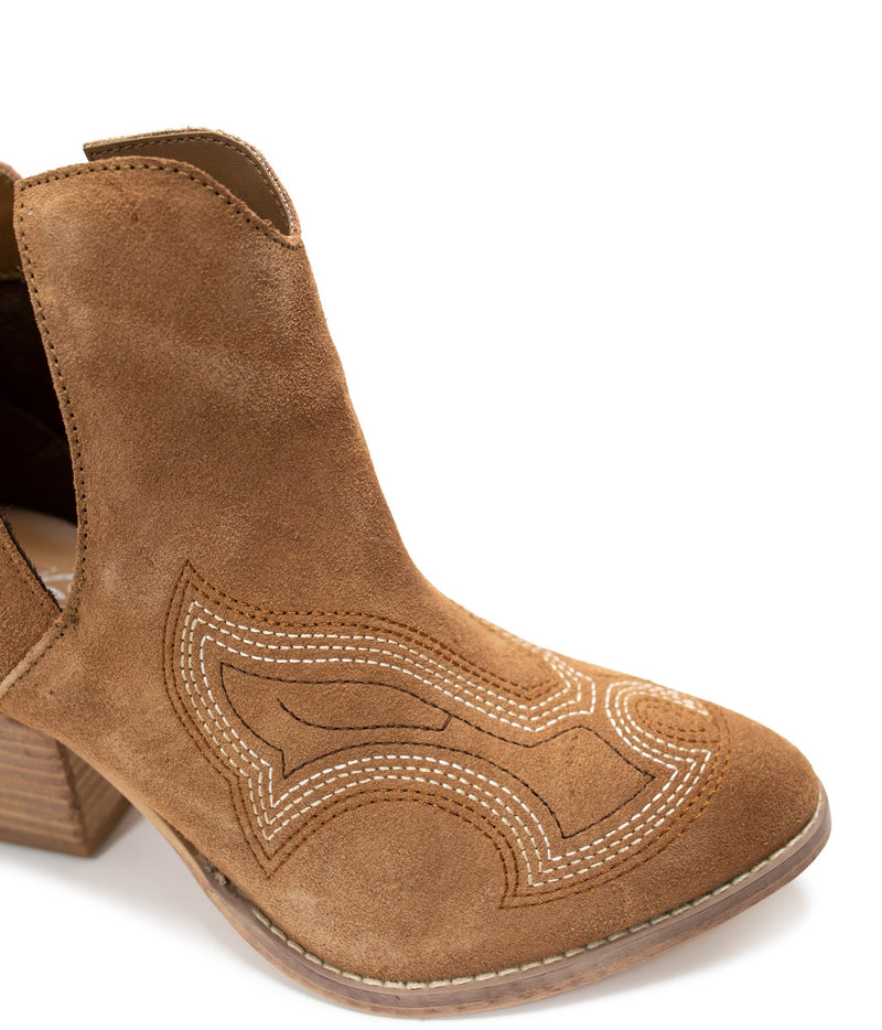 Hazel Blues® |  Journee Ankle Boots in Tan