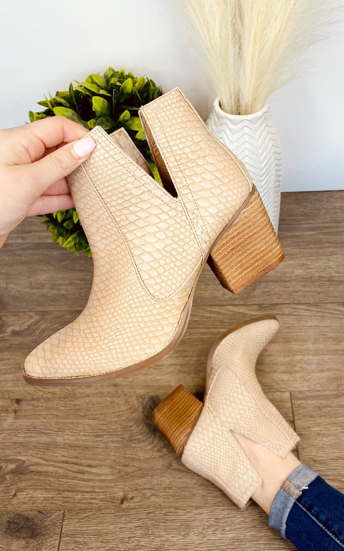 Hazel Blues® |  Tarim Bootie in Blush