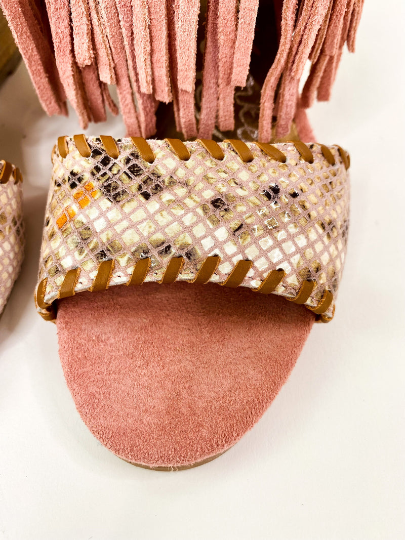 Hazel Blues® |  True Fringe Wedge in Blush