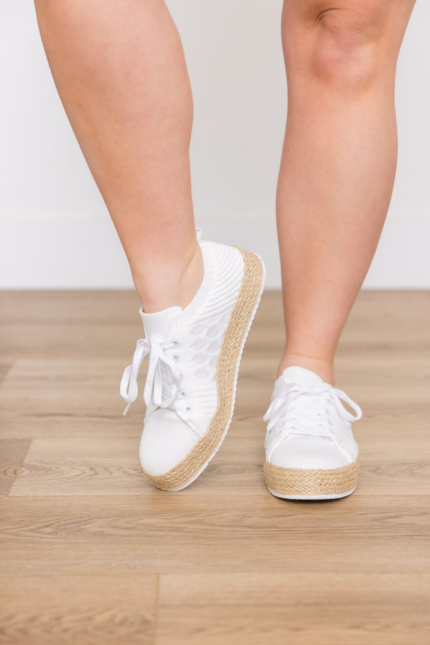 Hazel Blues® |  Yaras Sneakers in White