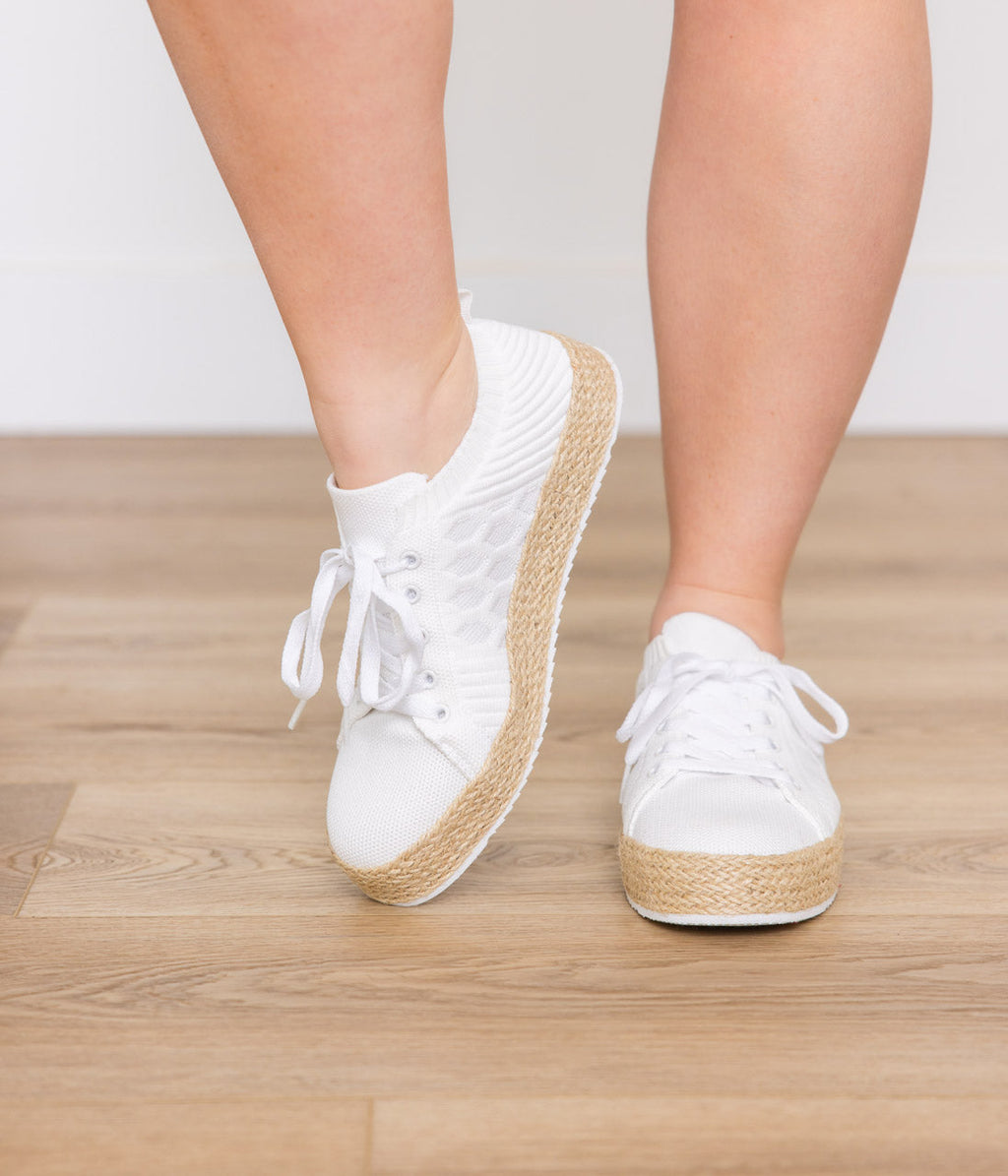 Hazel Blues® |  Yaras Sneakers in White