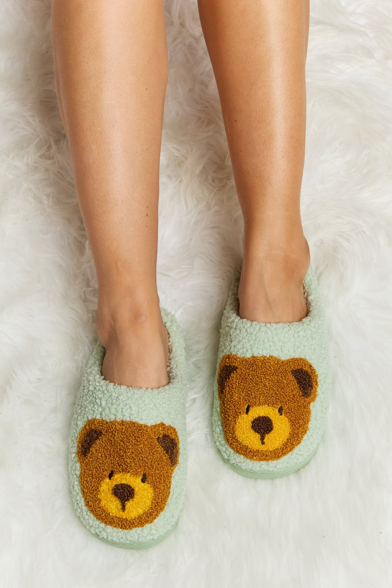 Hazel Blues® |  Melody Teddy Bear Print Plush Slide Slippers