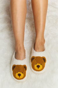 Hazel Blues® |  Melody Teddy Bear Print Plush Slide Slippers