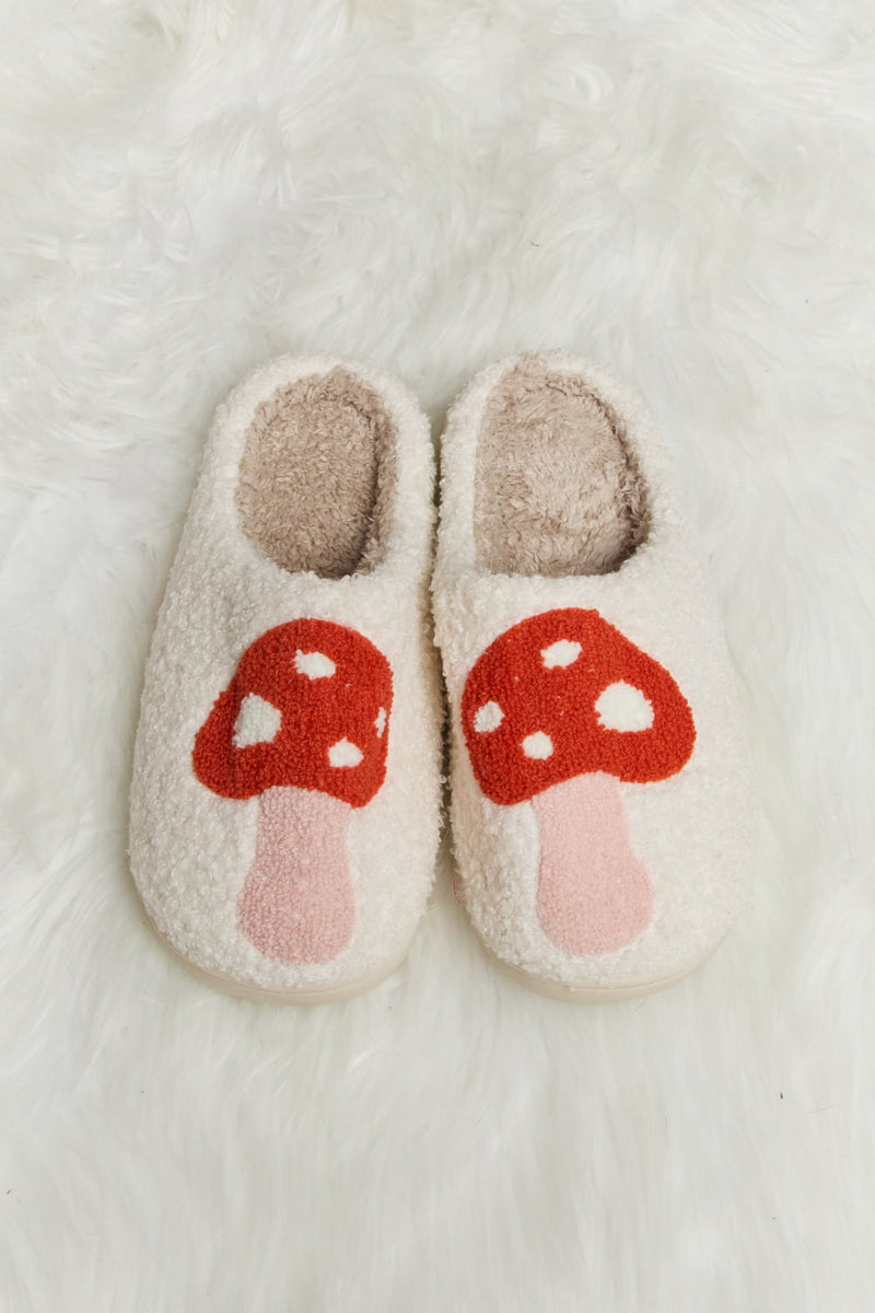 Hazel Blues® |  Melody Mushroom Print Plush Slide Slippers