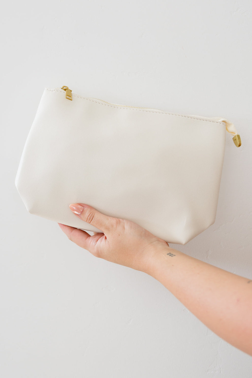 Hazel Blues® |  Road Less Traveled Handbag with Zipper Pouch in Cream