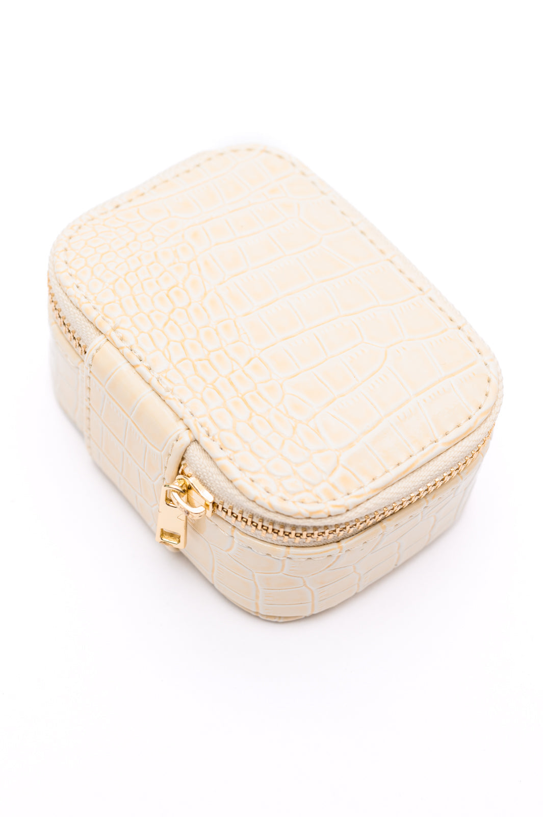 Hazel Blues® |  Travel Jewelry Case in Cream Snakeskin