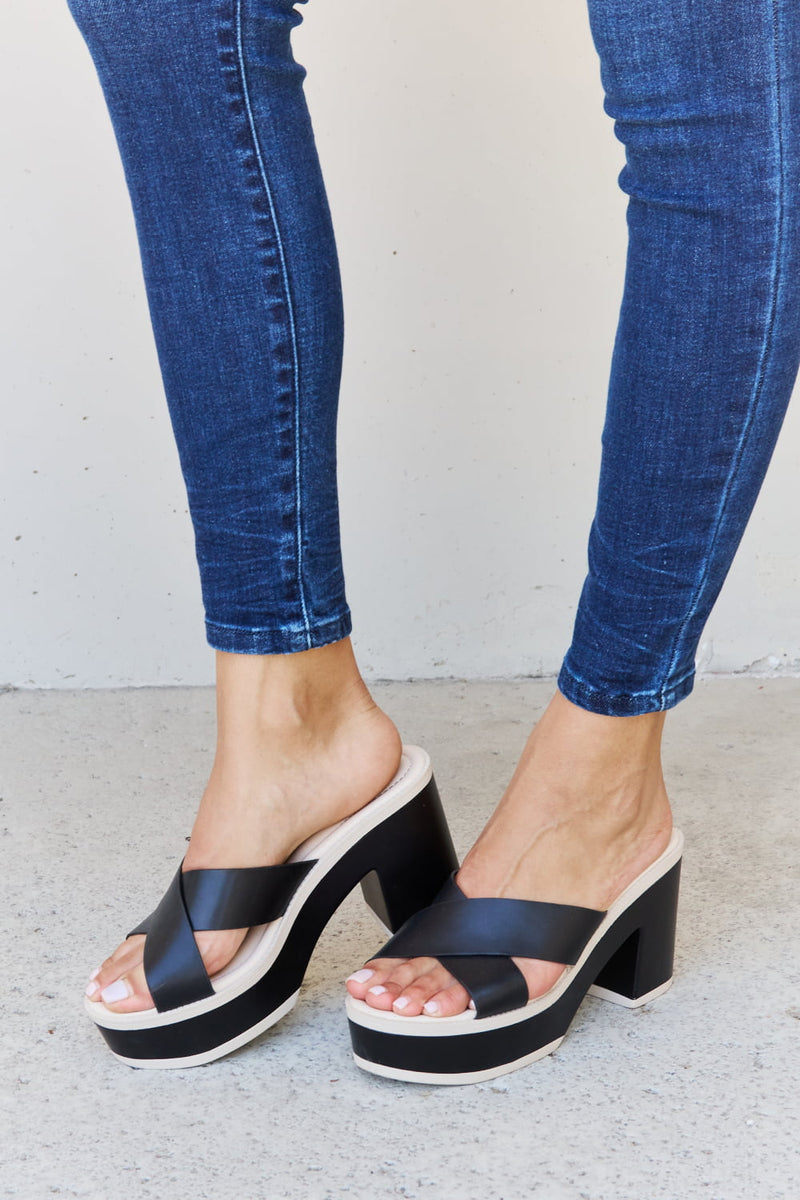 Hazel Blues® |  Weeboo Cherish The Moments Contrast Platform Sandals in Black