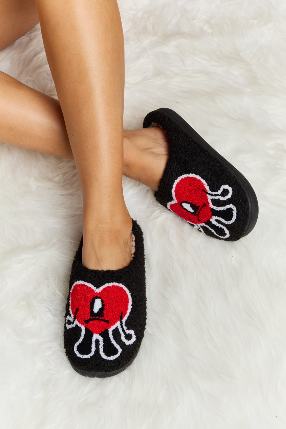 Hazel Blues® |  Melody Love Heart Print Plush Slippers