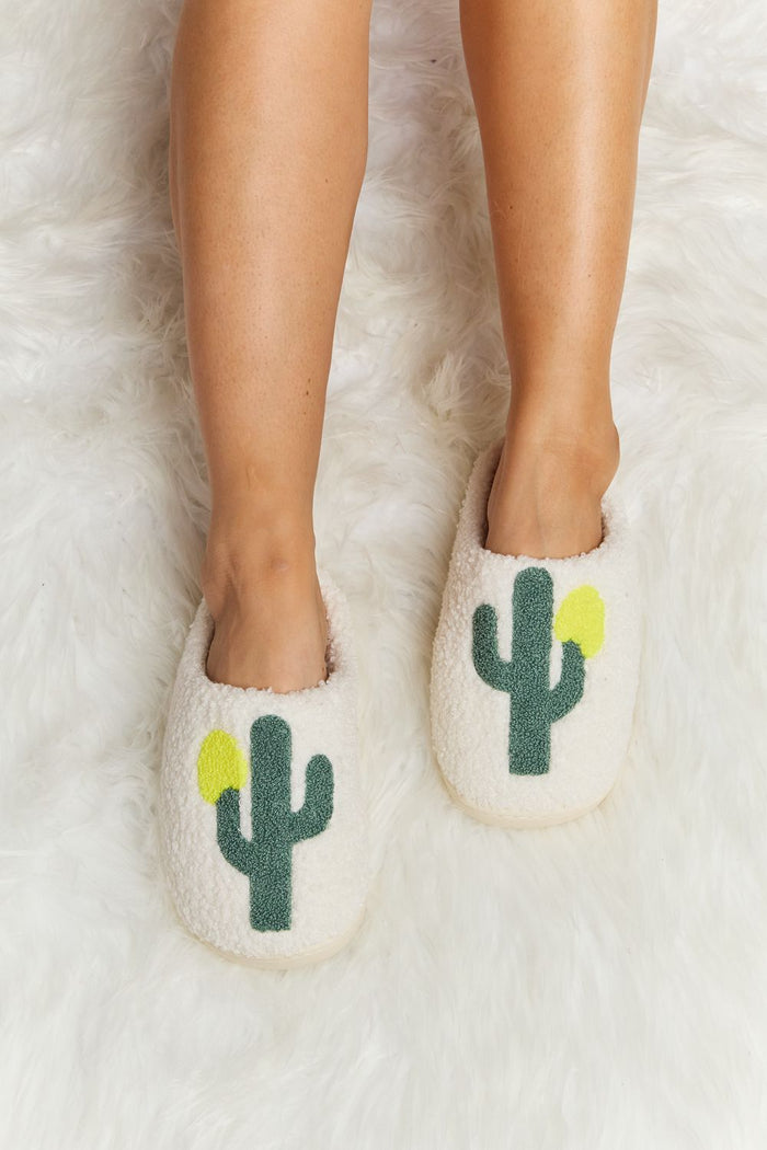 Hazel Blues® |  Melody Cactus Plush Slide Slippers